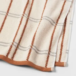 Modern Plaid Towel - Threshold™ -Fradel & Spies GUEST 135d8423 ff0b 411a 9f91 ae573c348641