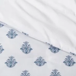 5pc Block Print With Border Comforter Bedding Set White/Blue - Threshold™ -Fradel & Spies GUEST 87dd5d83 f936 452c b43a 910fde851cfd