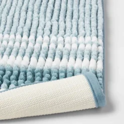 20"x34" Low Chenille Memory Foam Bath Rug - Threshold™ -Fradel & Spies GUEST c0f4e17c 0fd2 48be 972d c9366e3f939e