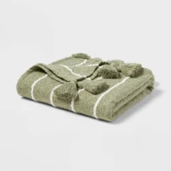 Tasseled Boucle Bed Throw - Threshold™ 8 Tasseled Boucle Bed Throw - Threshold™ -Fradel & Spies GUEST de8e09f1 711b 4f25 a02a af1cf198db4d