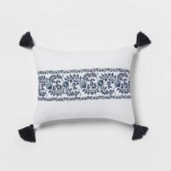 5pc Block Print With Border Comforter Bedding Set White/Blue - Threshold™ -Fradel & Spies GUEST f100c0ae 2d47 4f69 94e7 d7e58377c49a