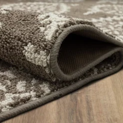 Paisley Tufted Rug - Threshold -Fradel & Spies GUEST f46a7d32 96c9 4954 b482 873f7b6d7e1b